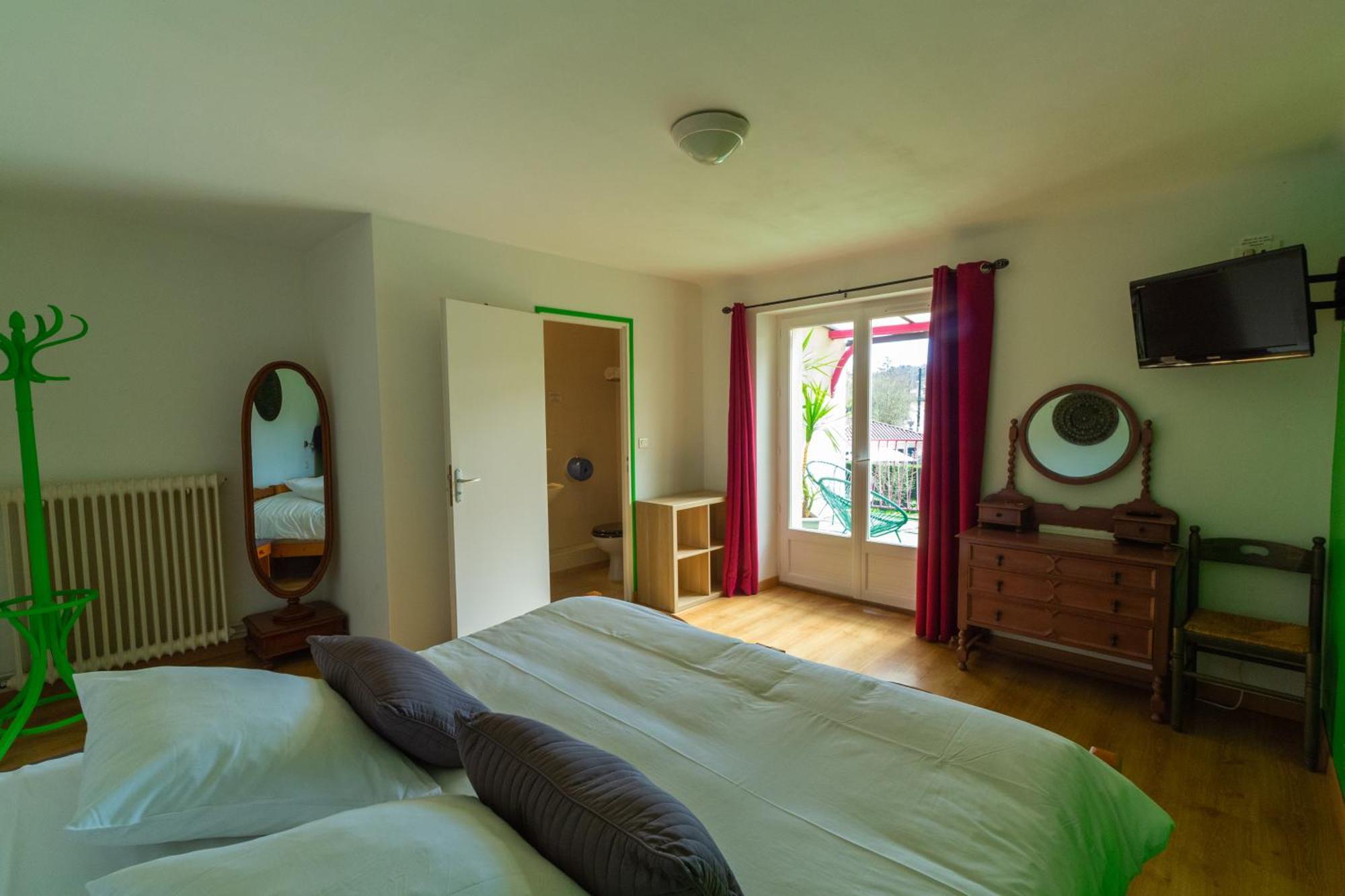 Hotel La Barguelonne Montcuq エクステリア 写真